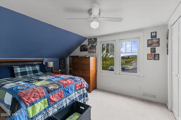 $727,000 | 31 Gilbert Road, Zillah, WA 98953