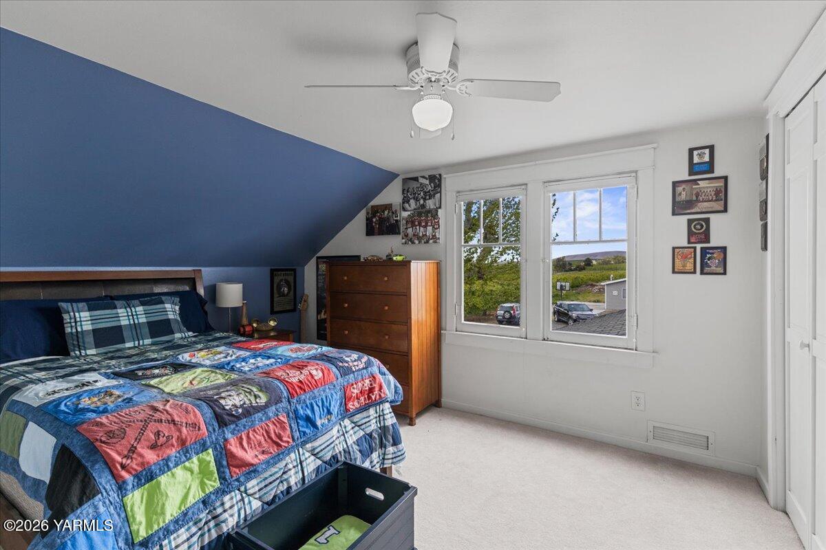 31 Gilbert Road Zillah, WA 98953 - Photo 36 of 59 Bedroom #3