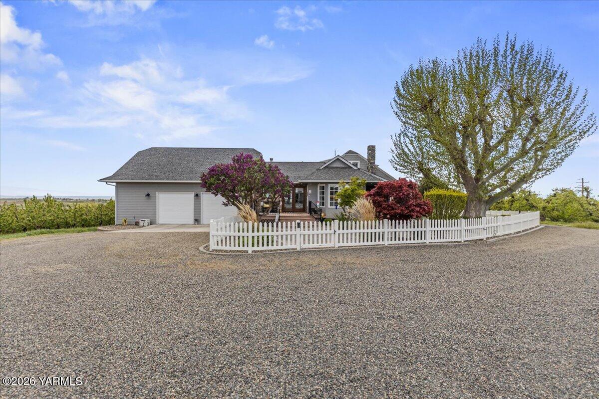 31 Gilbert Road Zillah, WA 98953 - Photo 4 of 59 31 Gilbert Rd. Zillah, WA