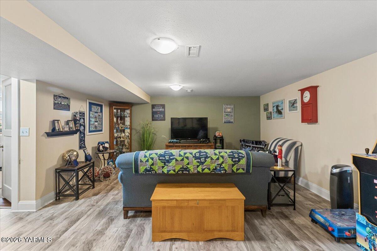 31 Gilbert Road Zillah, WA 98953 - Photo 41 of 59 Lower Recreation Area