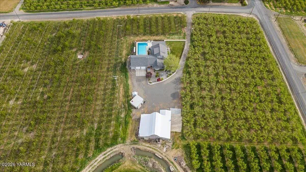 $727,000 | 31 Gilbert Road, Zillah, WA 98953