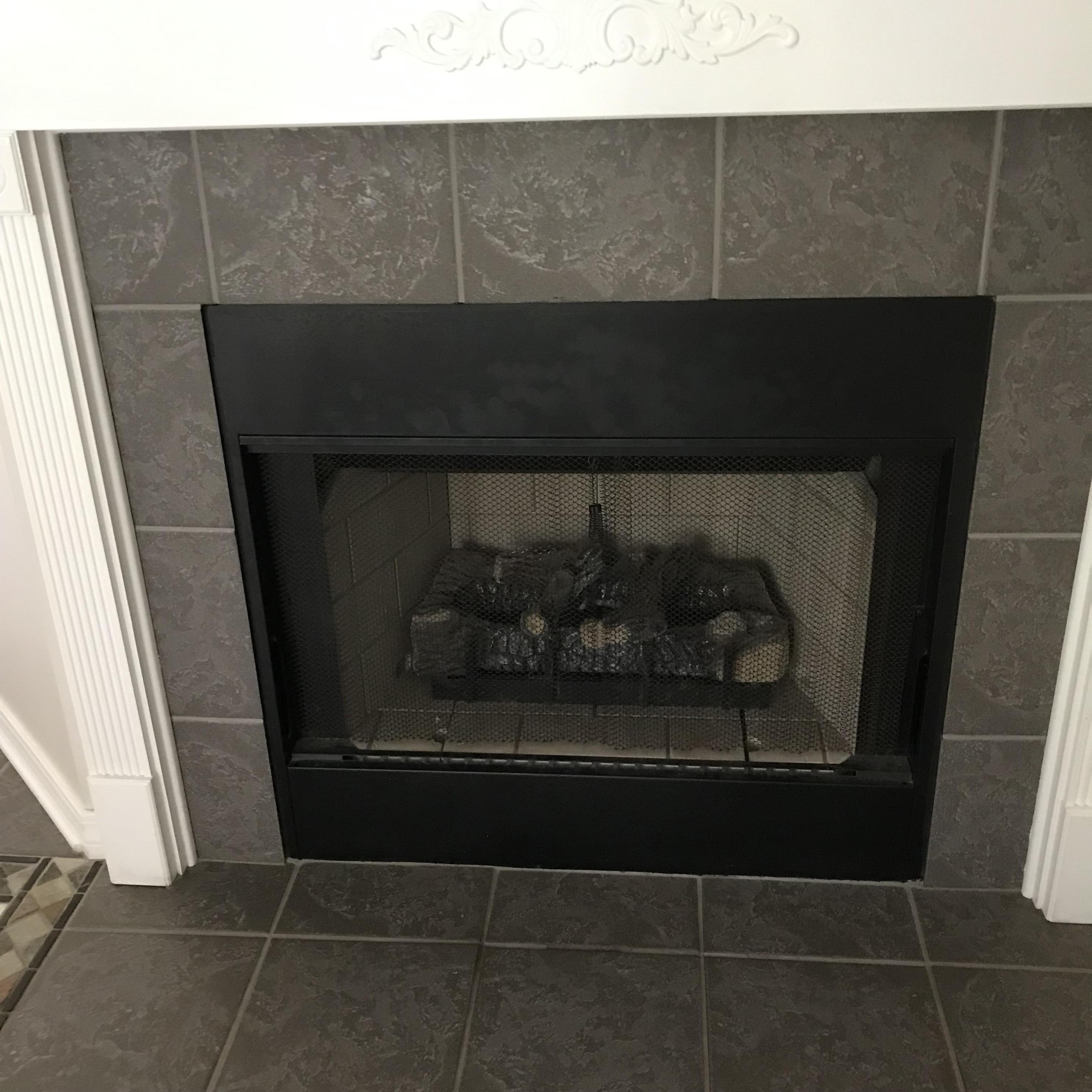 728 Riva Ridge Drive Crestview, FL 32539 - Photo 4 of 26 a living room with a fireplace
