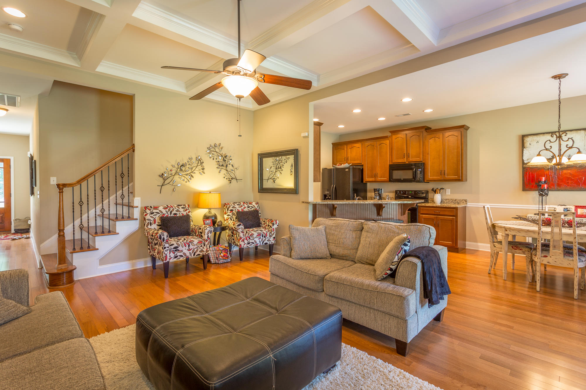 8645 Blanche Road Ooltewah, TN 37363 - Photo 11 of 46 Living room