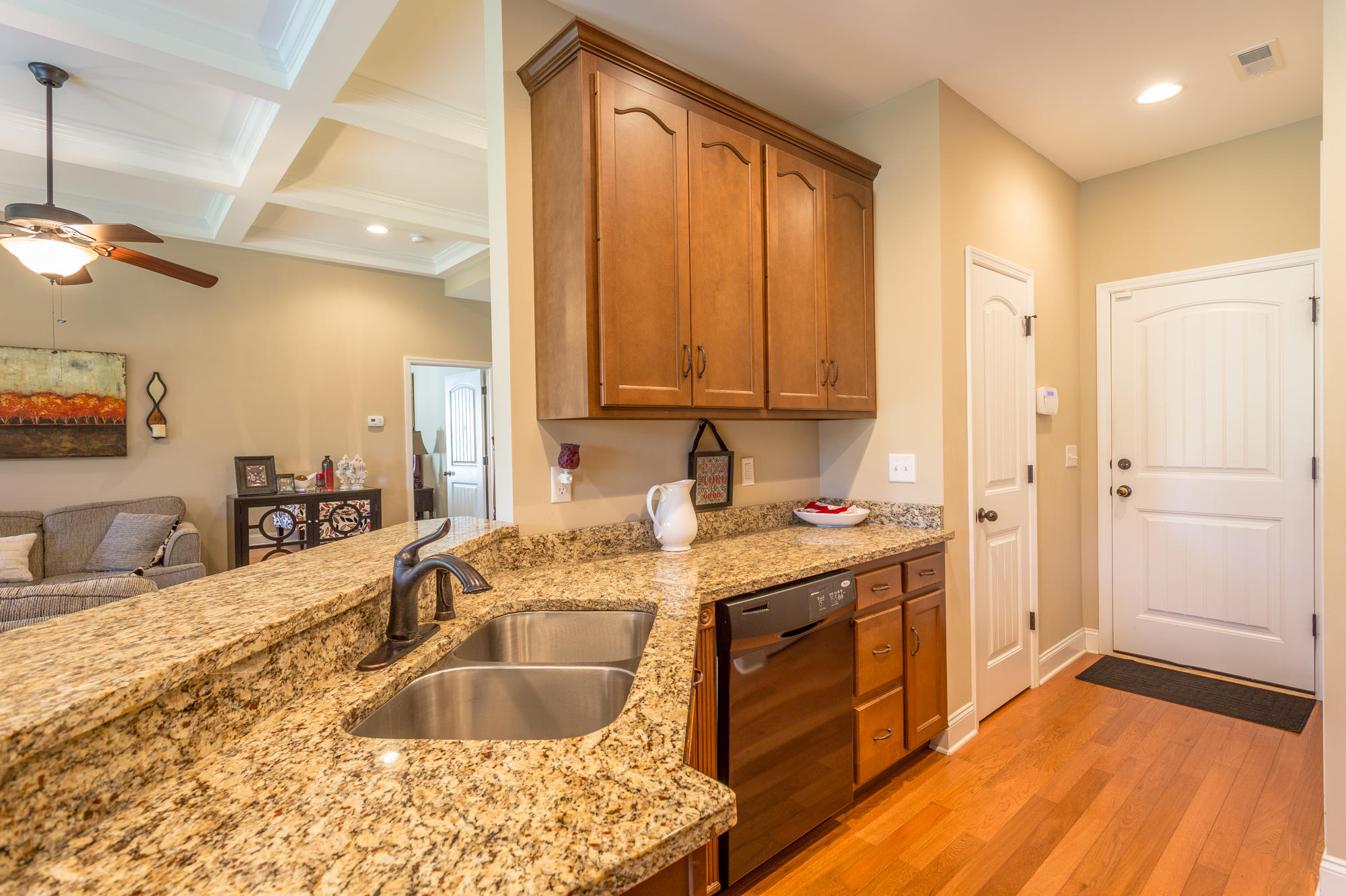 8645 Blanche Road Ooltewah, TN 37363 - Photo 19 of 46 Kitchen