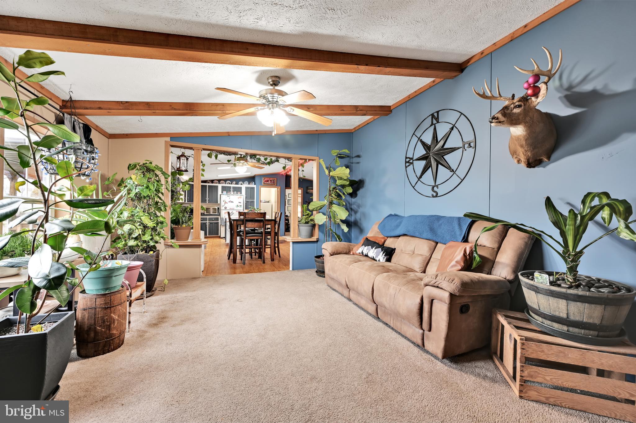 60 Bordnersville Road Jonestown, PA 17038 - Photo 24 of 45 a living room with furniture and flowers