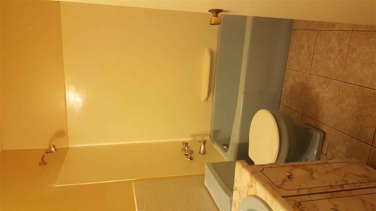 4 Strawberry Bank Road, Unit 7 Nashua, NH 03062 - Photo 5 of 5