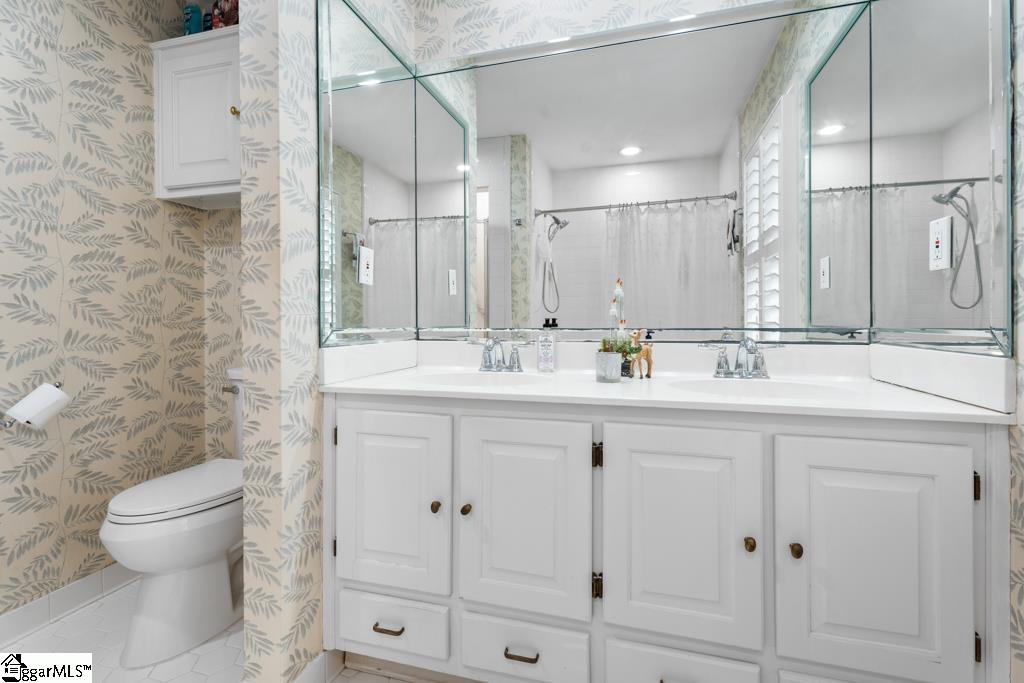 1207 Shadow Way Greenville, SC 29615 - Photo 19 of 49