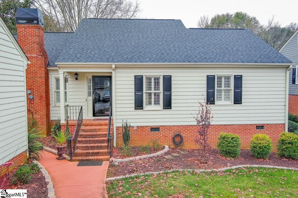 1207 Shadow Way Greenville, SC 29615 - Photo 2 of 49