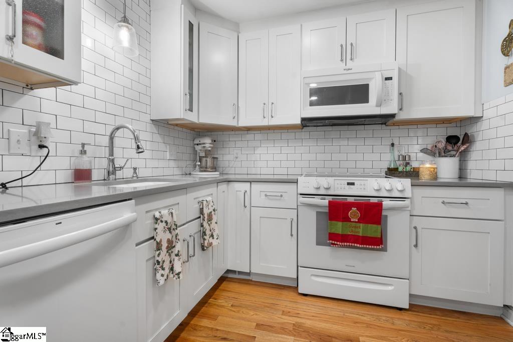 1207 Shadow Way Greenville, SC 29615 - Photo 9 of 49