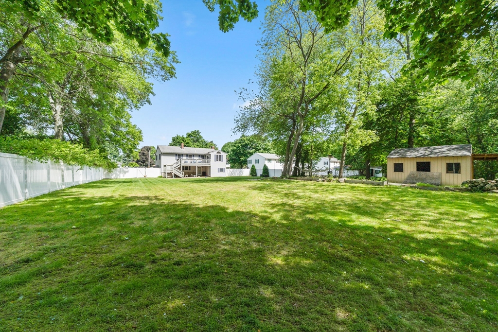 10 Upland Road Danvers, MA 01923 - Photo 4 of 30