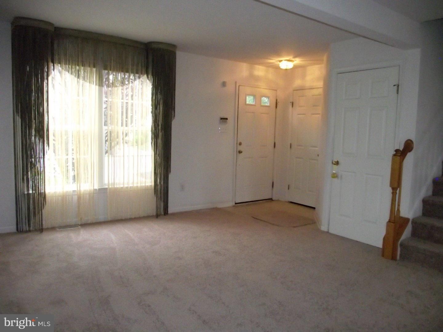 61 Millstream Road Pine Hill, NJ 08021 - Photo 3 of 19 Living Room