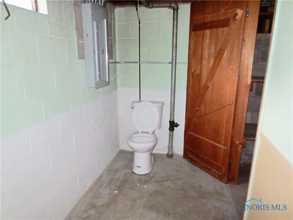 2124 Fairfax Road Toledo, OH 43613 - Photo 24 of 29 Gallery Image 24