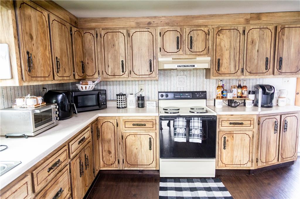 2605 Slope Hill Road Mount Pleasant, PA 15666 - Photo 6 of 18 Gallery Image 6