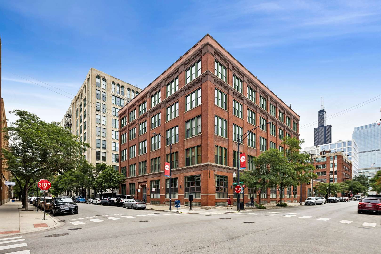 331 South Peoria Street, Unit 105 Chicago, IL 60607 - Photo 2 of 23