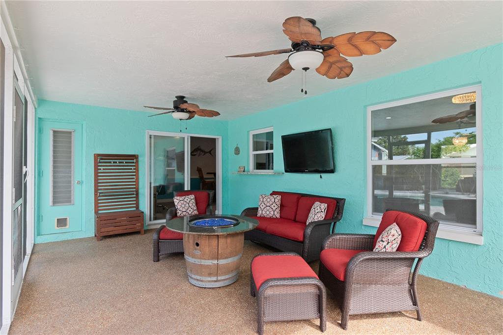 1250 Dinnerbell Lane East Dunedin, FL 34698 - Photo 33 of 44