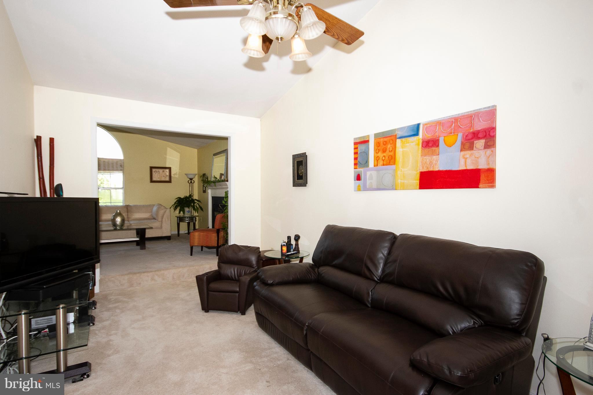 4212 Spring Avenue Halethorpe, MD 21227 - Photo 16 of 30 Family Room