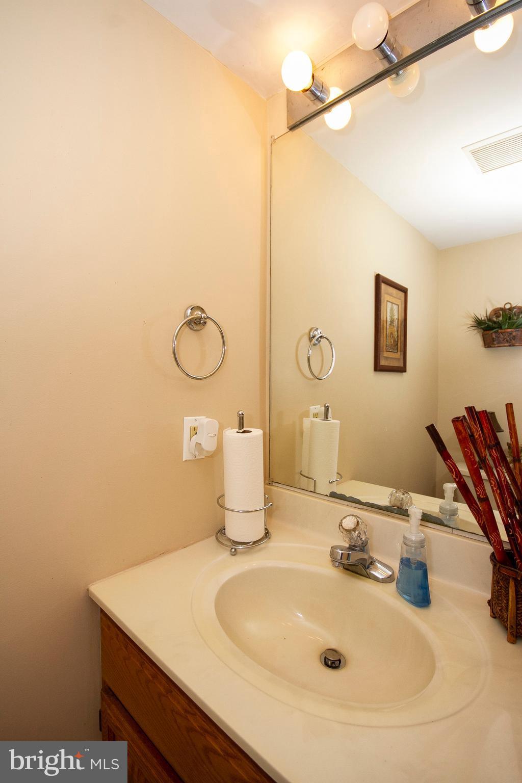 4212 Spring Avenue Halethorpe, MD 21227 - Photo 9 of 30 Bath