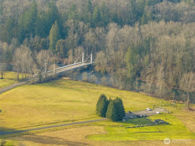 a view of a tennis court