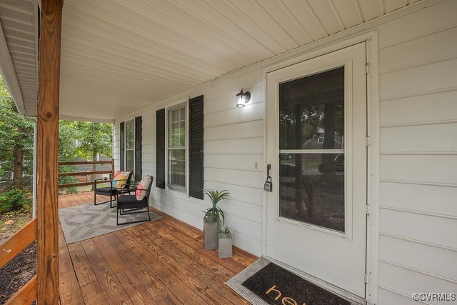 4407 Parrish Branch Road Midlothian, VA 23112 - Photo 4 of 35 a living room with furniture