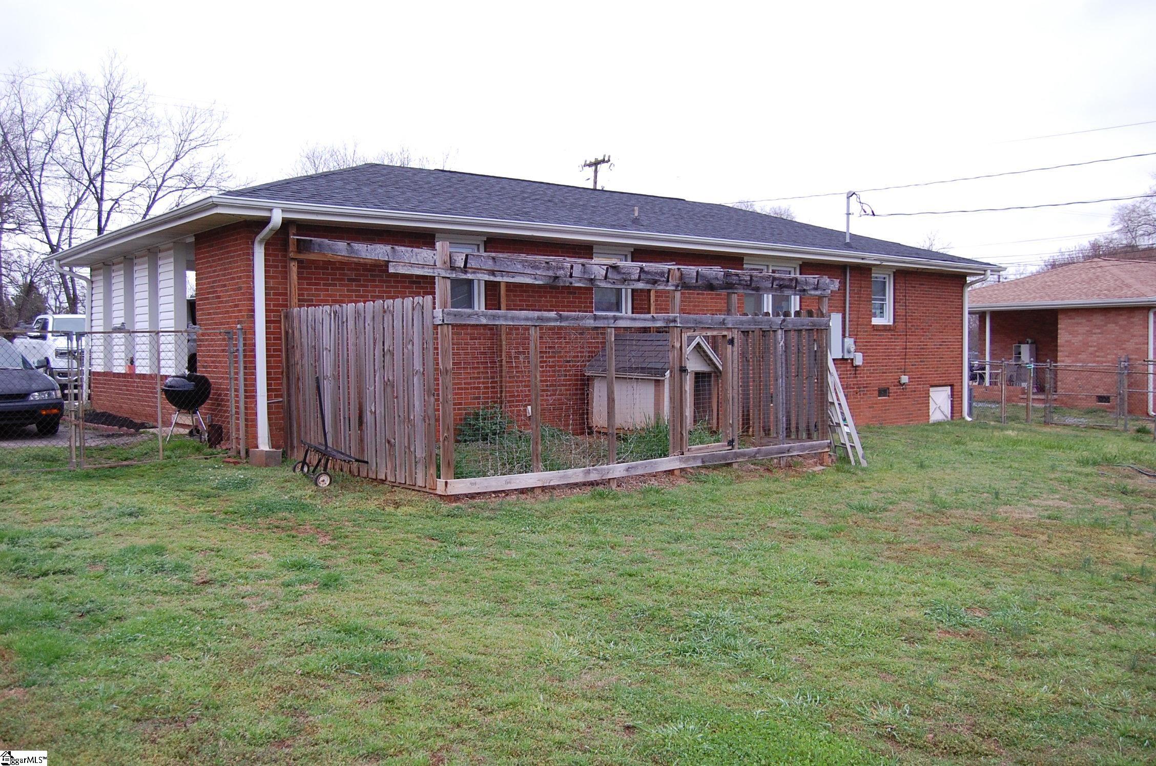 952 Iron Ore Road Spartanburg, SC 29303 - Photo 15 of 16 Gallery Image 15