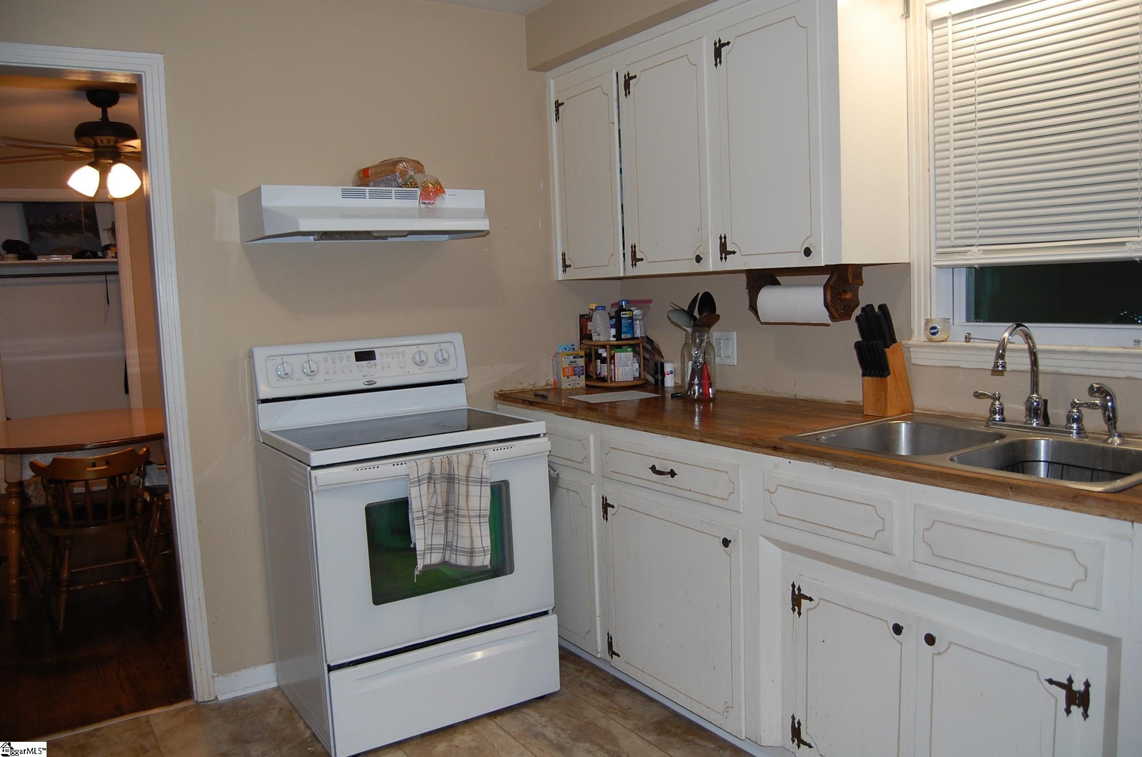 952 Iron Ore Road Spartanburg, SC 29303 - Photo 8 of 16 Gallery Image 8