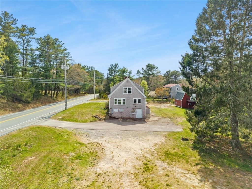57 Onset Avenue Wareham, MA 02532 - Photo 5 of 32