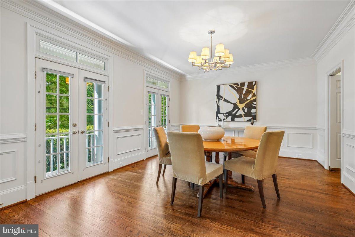 6302 Walhonding Road Bethesda, MD 20816 - Photo 13 of 101 Dining