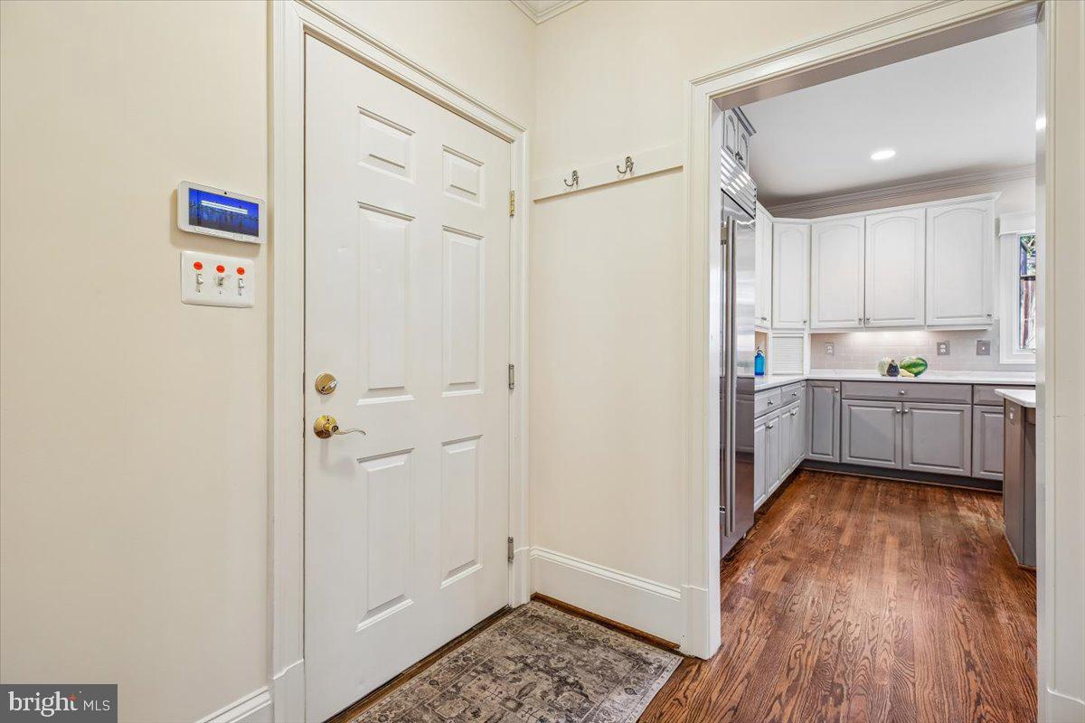 6302 Walhonding Road Bethesda, MD 20816 - Photo 21 of 101 Garage entrance mudroom