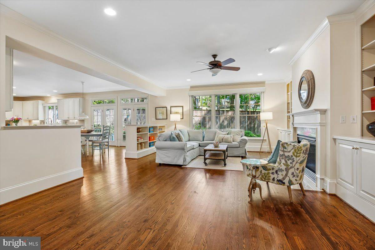 6302 Walhonding Road Bethesda, MD 20816 - Photo 30 of 101 Family Room
