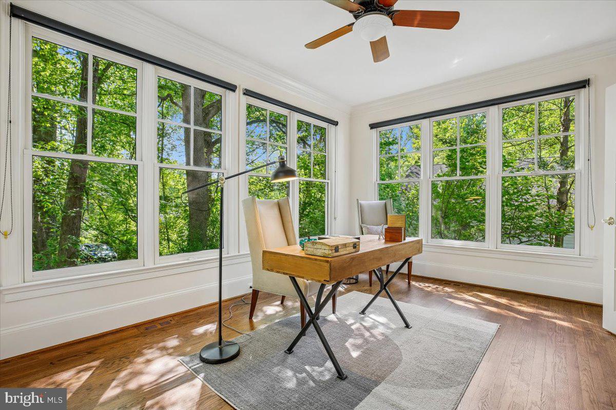 6302 Walhonding Road Bethesda, MD 20816 - Photo 36 of 101 Solarium