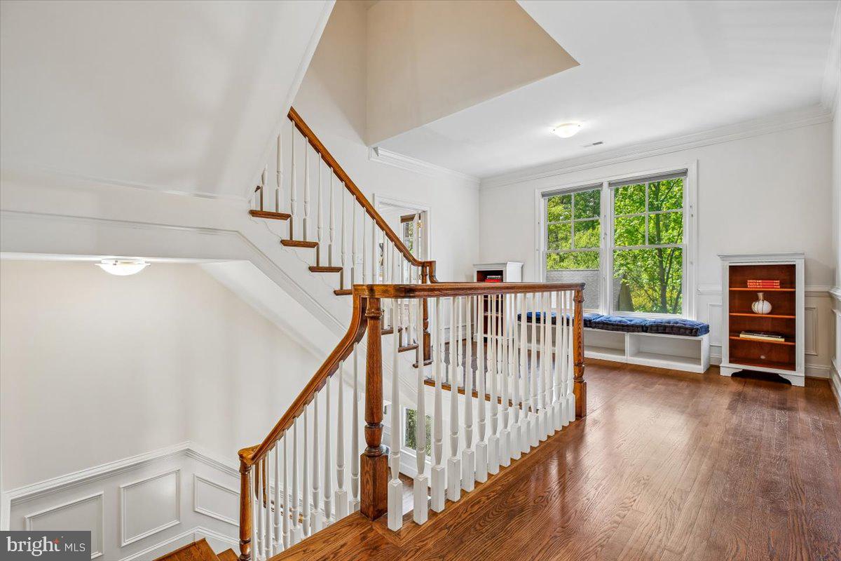 6302 Walhonding Road Bethesda, MD 20816 - Photo 49 of 101 Hall second floor
