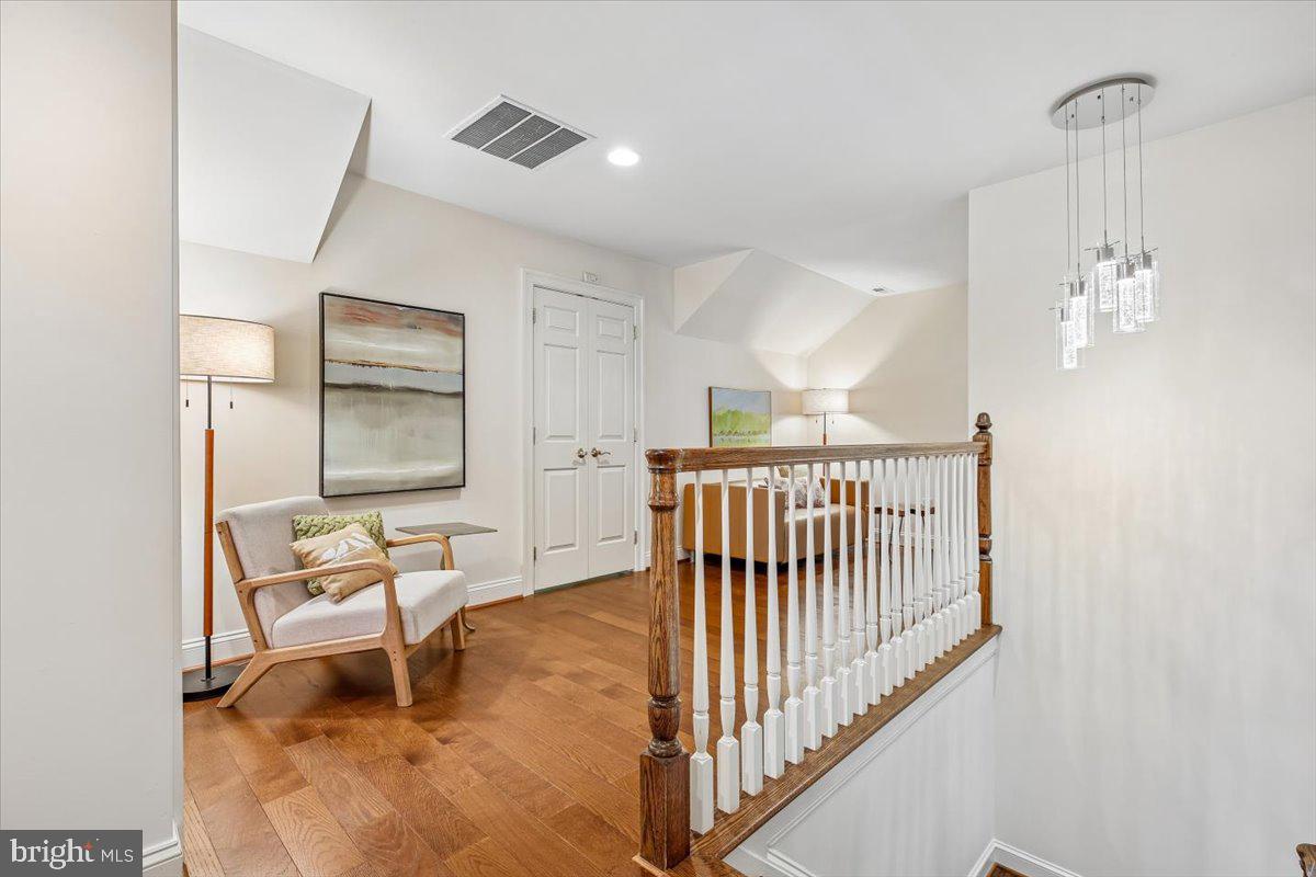 6302 Walhonding Road Bethesda, MD 20816 - Photo 63 of 101 Third Floor Bonus Space