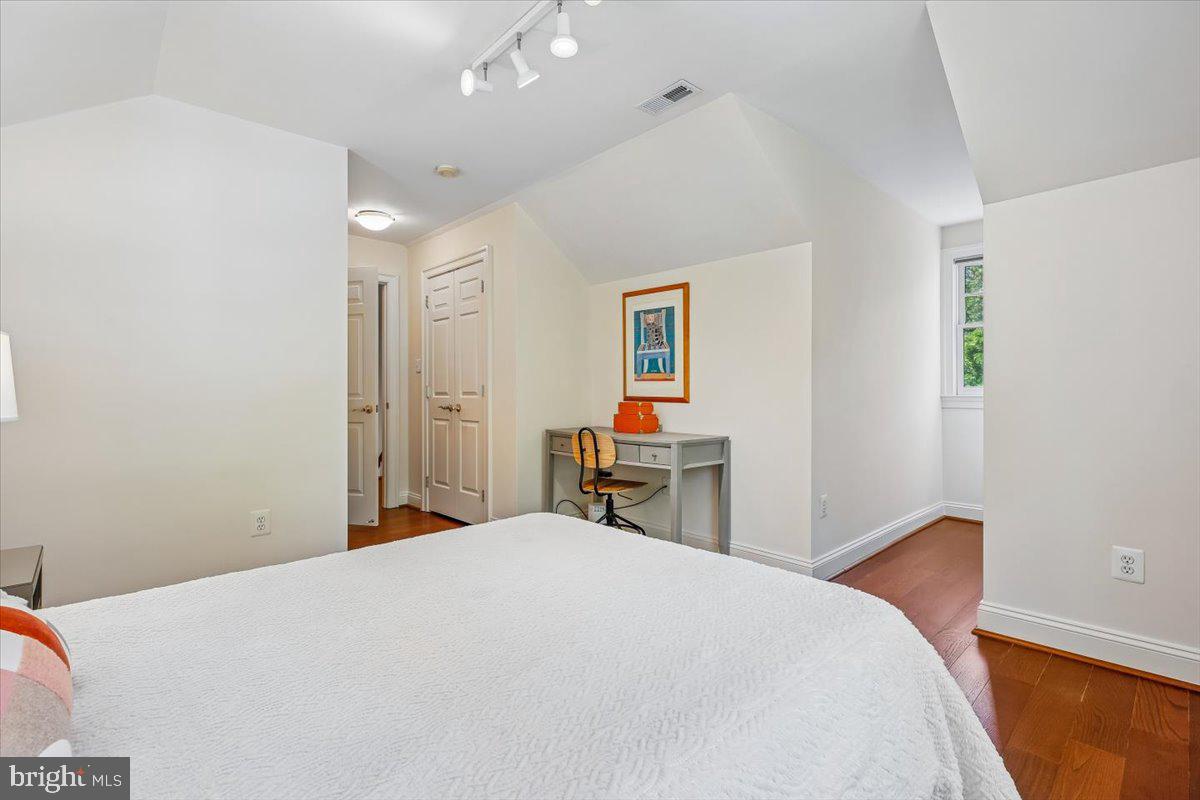 6302 Walhonding Road Bethesda, MD 20816 - Photo 65 of 101