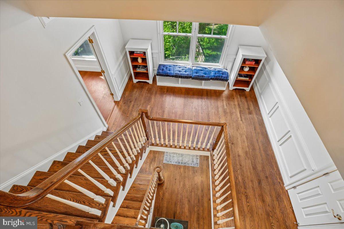 6302 Walhonding Road Bethesda, MD 20816 - Photo 74 of 101 Staircase down from Third floor