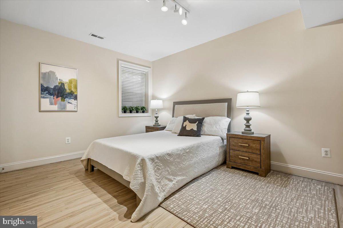 6302 Walhonding Road Bethesda, MD 20816 - Photo 83 of 101 Basement Bedroom #7