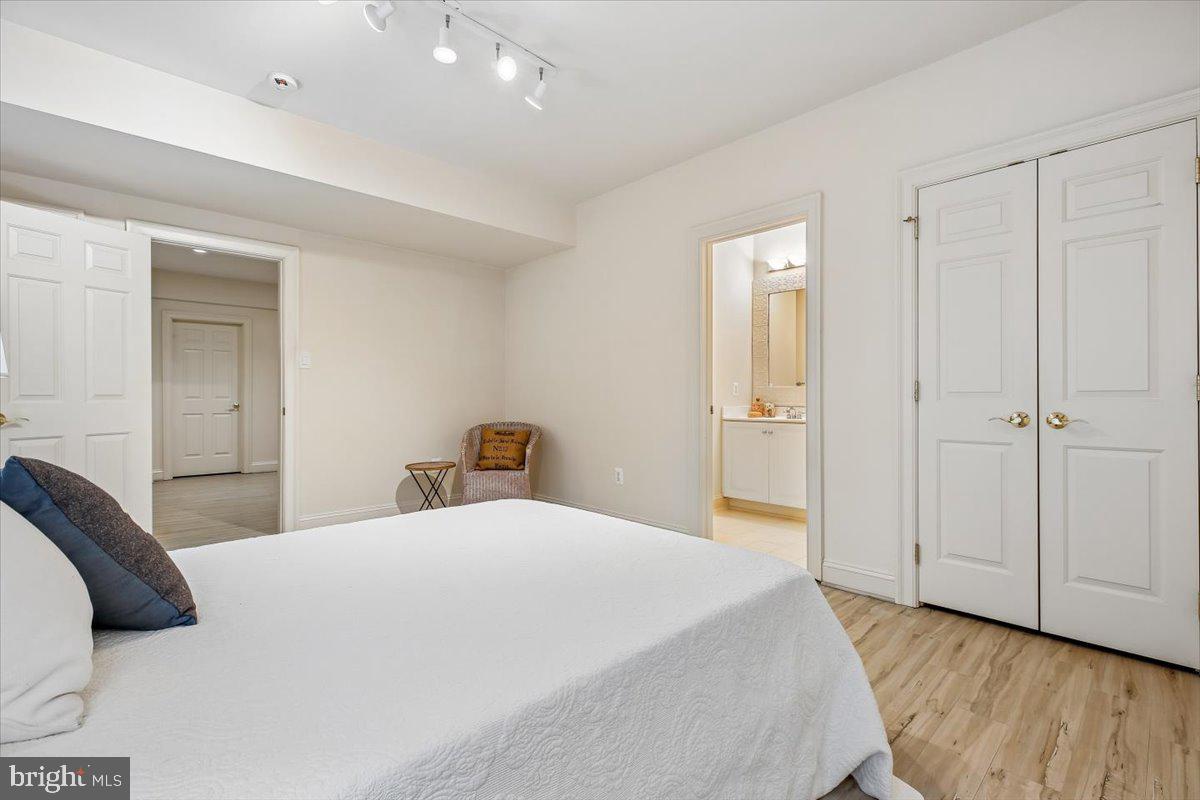 6302 Walhonding Road Bethesda, MD 20816 - Photo 84 of 101 Basement Bedroom #7