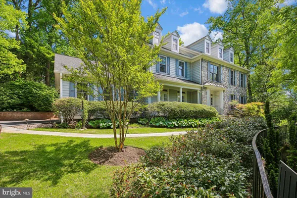 $2,295,000 | 6302 Walhonding Road, Bethesda, MD 20816