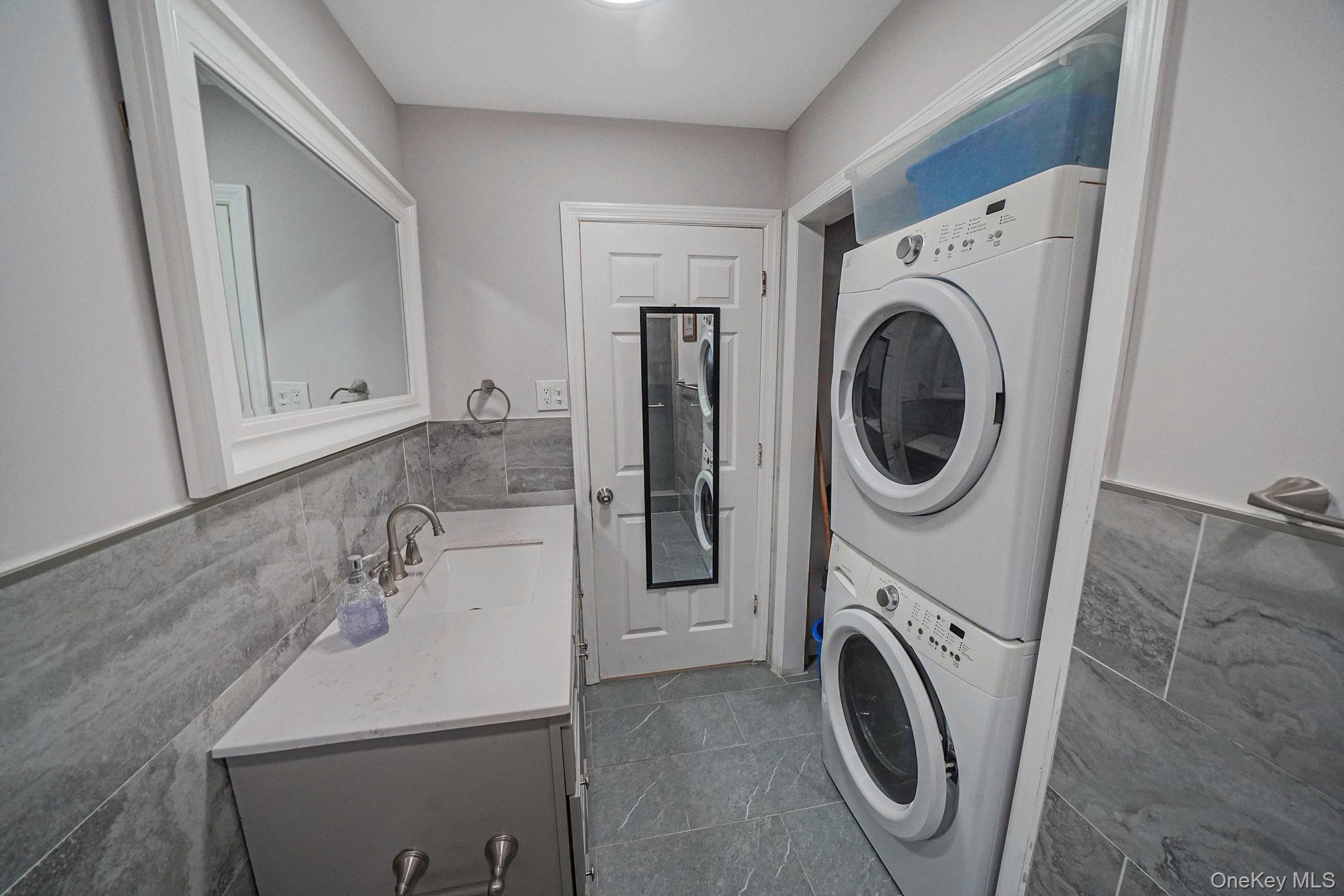 260 Yale Street Hempstead, NY 11550 - Photo 23 of 30