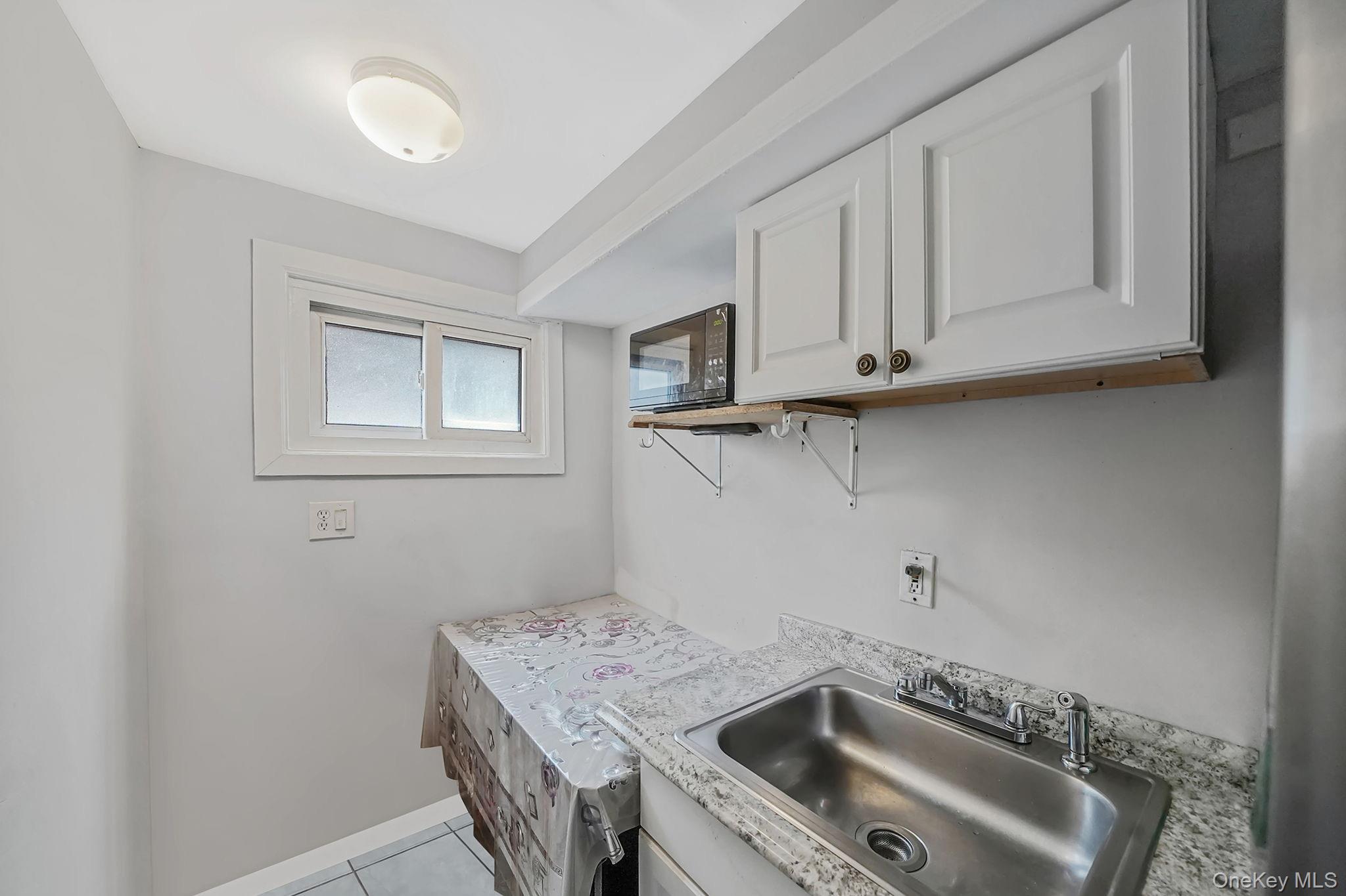 260 Yale Street Hempstead, NY 11550 - Photo 28 of 30