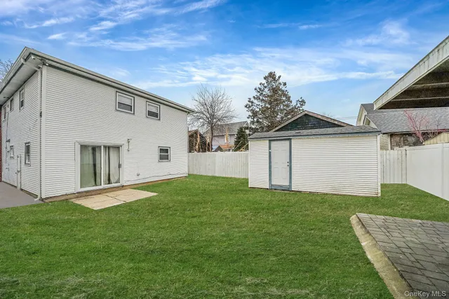 $649,999 | 260 Yale Street, Hempstead, NY 11550