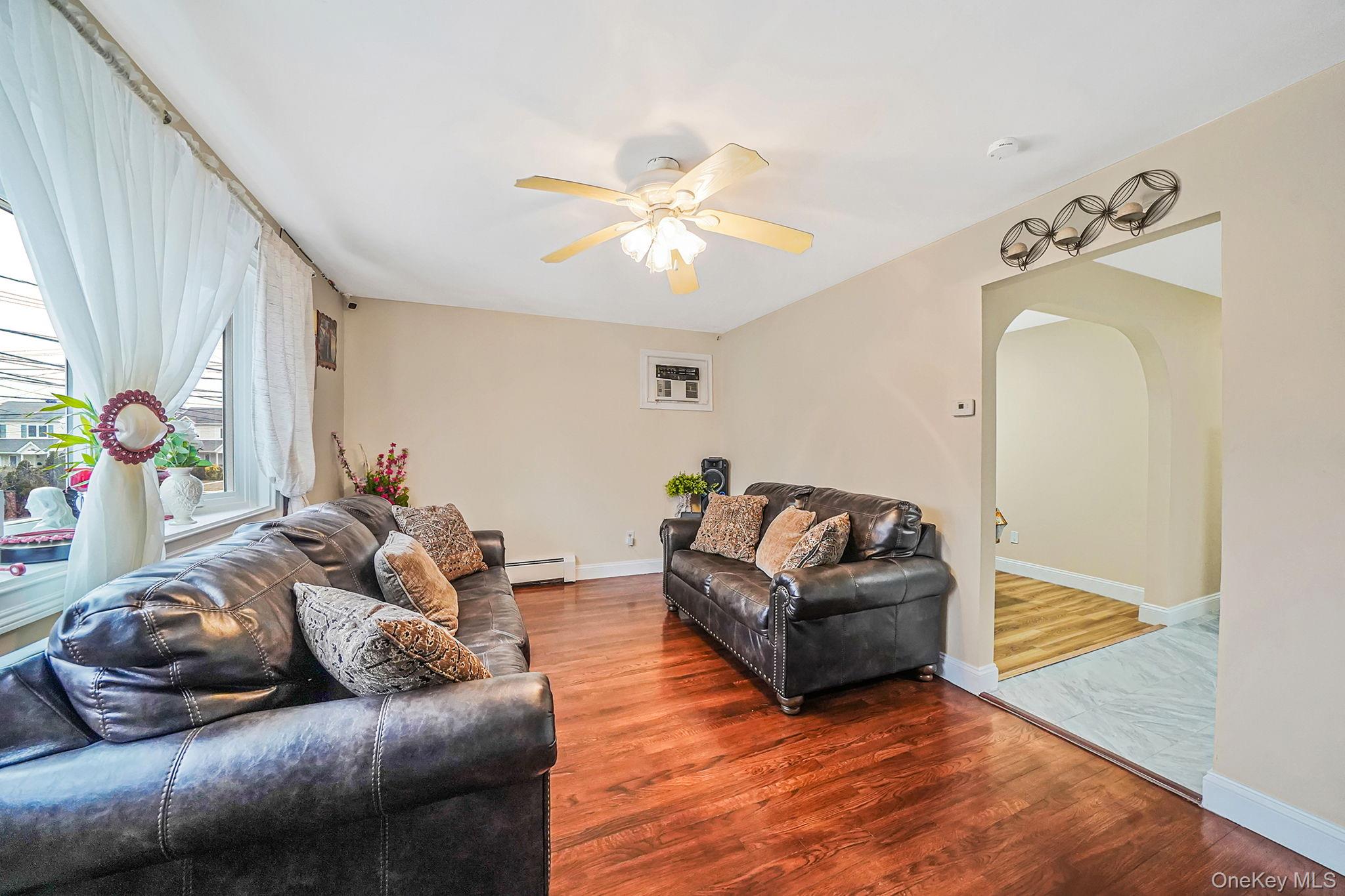 260 Yale Street Hempstead, NY 11550 - Photo 10 of 30