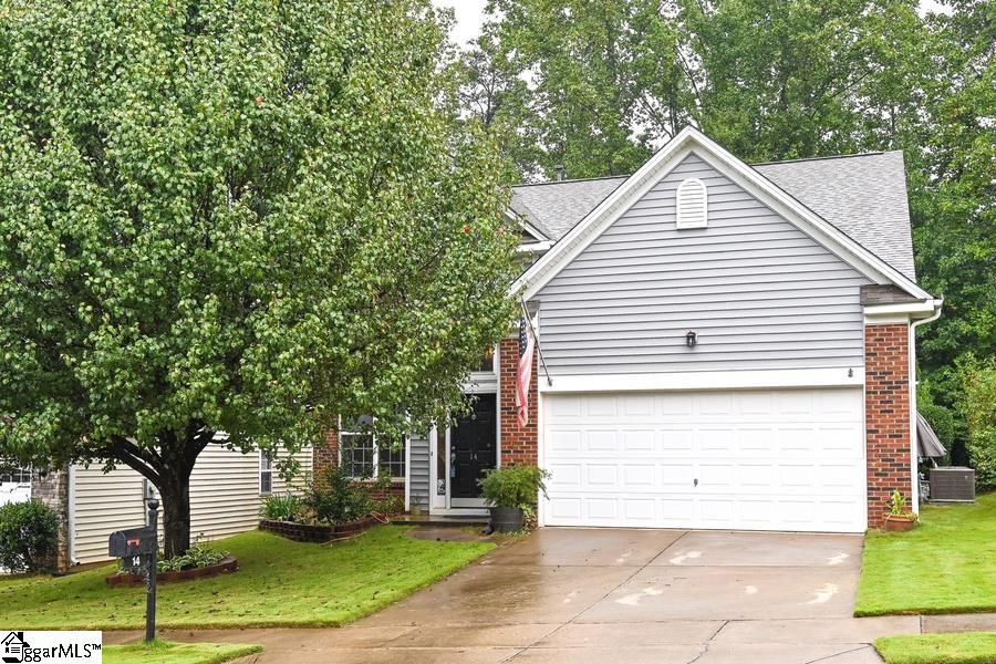 14 Knoll Ridge Drive Greer, SC 29650 - Photo 2 of 34 Gallery Image 2