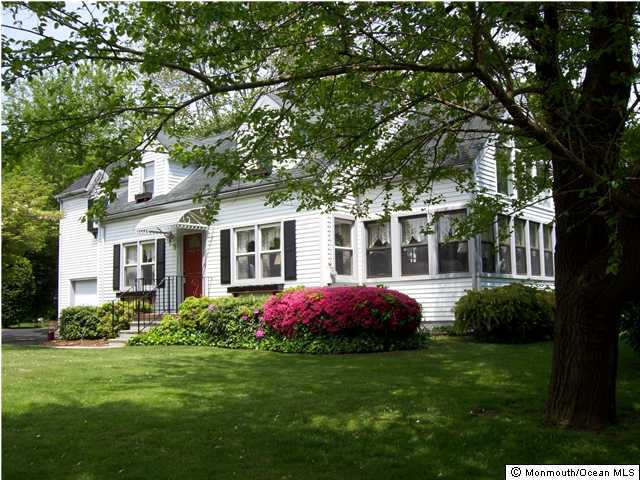 73 Hope Road Tinton Falls, NJ 07724 - Photo 1 of 3 Primary Photo