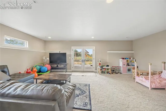 $999,999 | 17635 Silver Fox Court, Mead, CO 80542