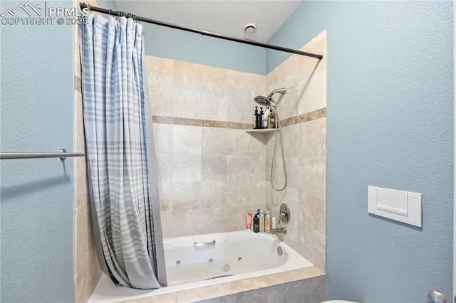 $999,999 | 17635 Silver Fox Court, Mead, CO 80542