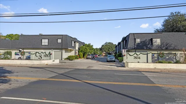 a view of a building entrance