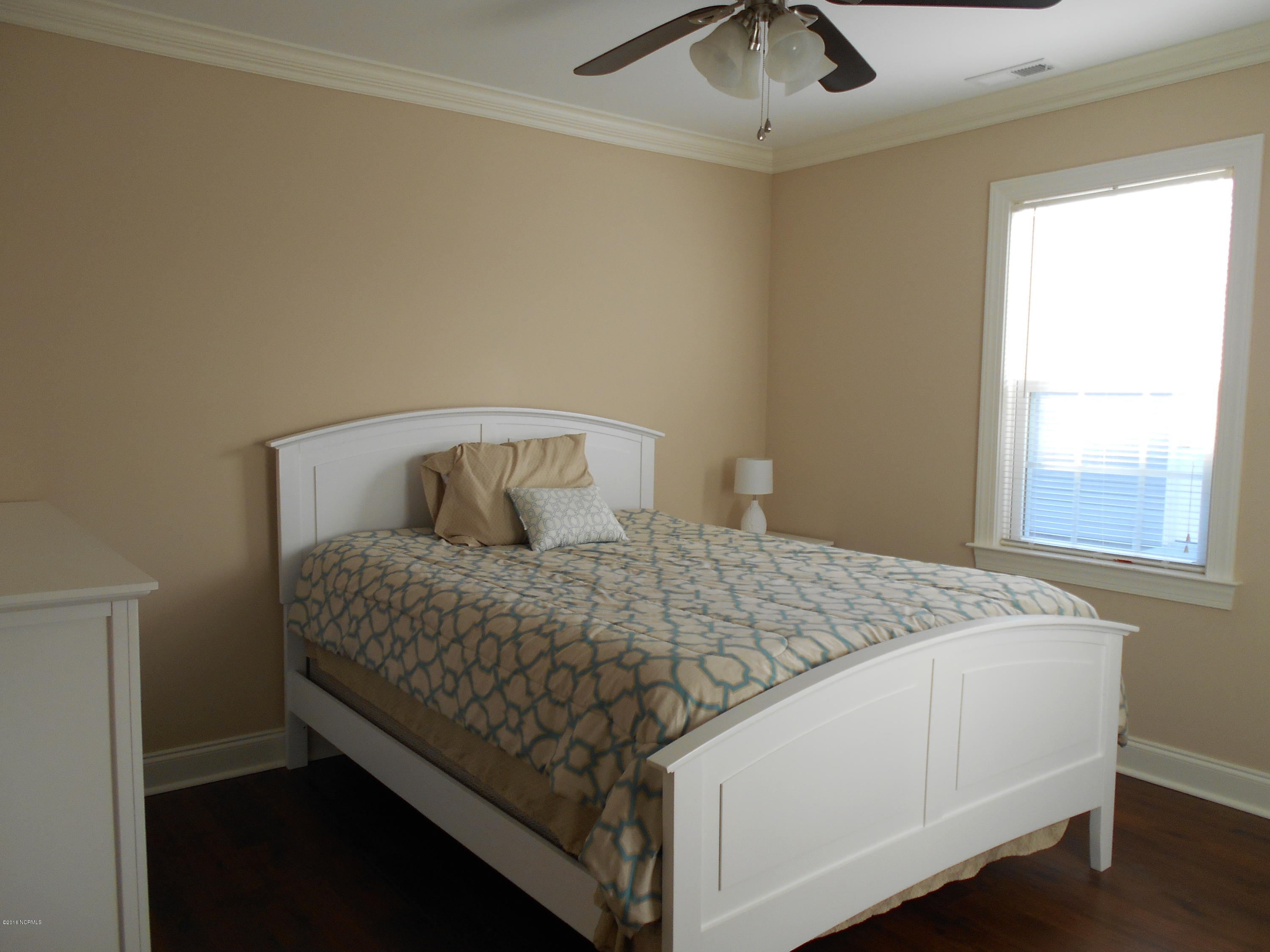 2001 Pinehurst Road Southport, NC 28461 - Photo 13 of 19 guest bedroom