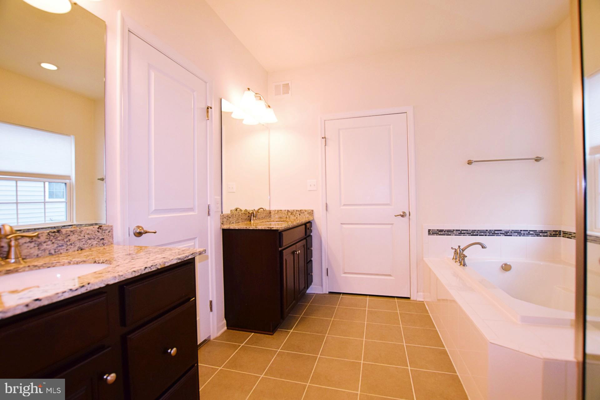 264 Mountain Laurel Boulevard Ranson, WV 25438 - Photo 28 of 38