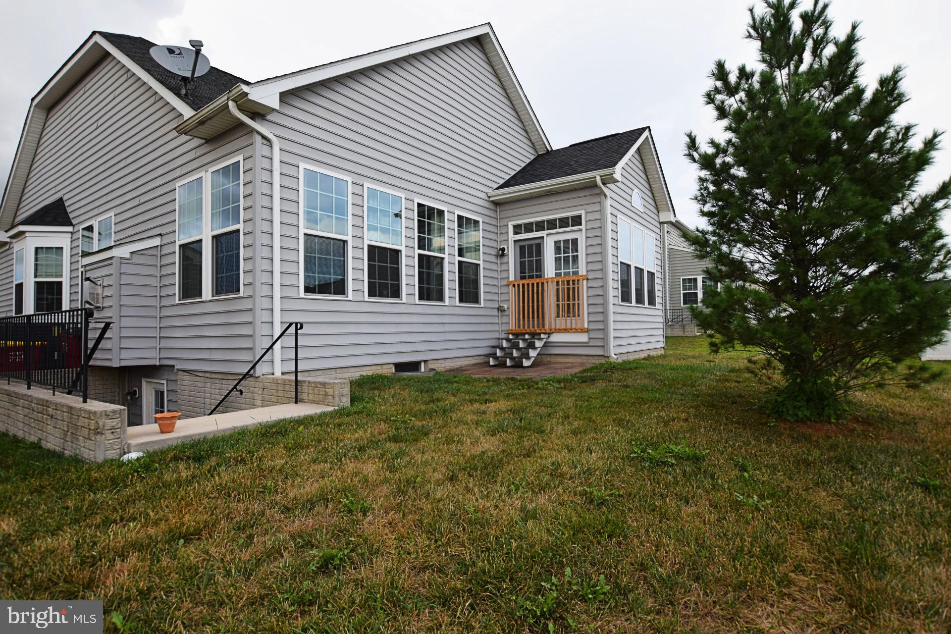 264 Mountain Laurel Boulevard Ranson, WV 25438 - Photo 37 of 38