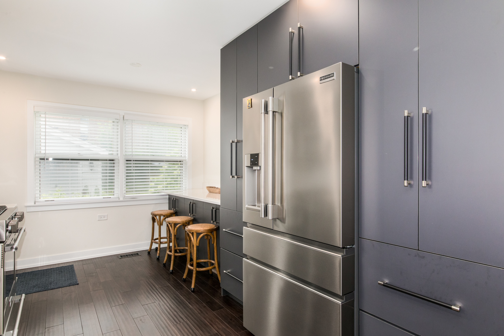 900 Rowe Avenue Park Ridge, IL 60068 - Photo 4 of 32 a refrigerator freezer sitting inside of a kitchen